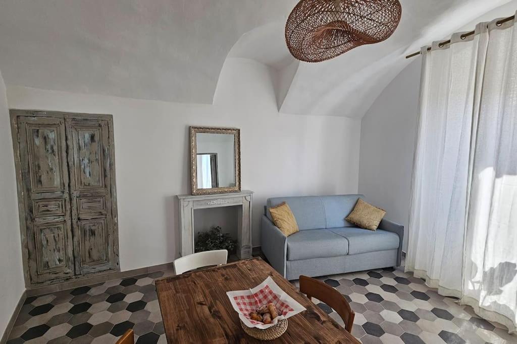 Car.Lo. Casa Vacanze Dolceacqua Eksteriør bilde