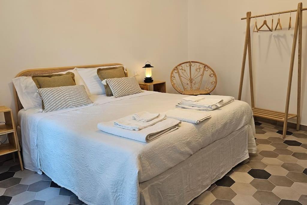 Car.Lo. Casa Vacanze Dolceacqua Eksteriør bilde